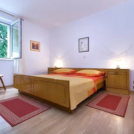 Apartament Tonka *