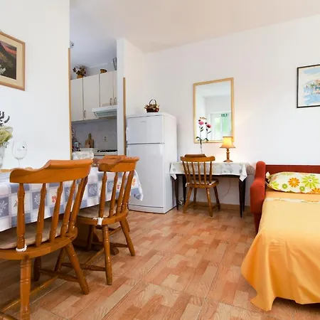 Tonka Apartment Makarska